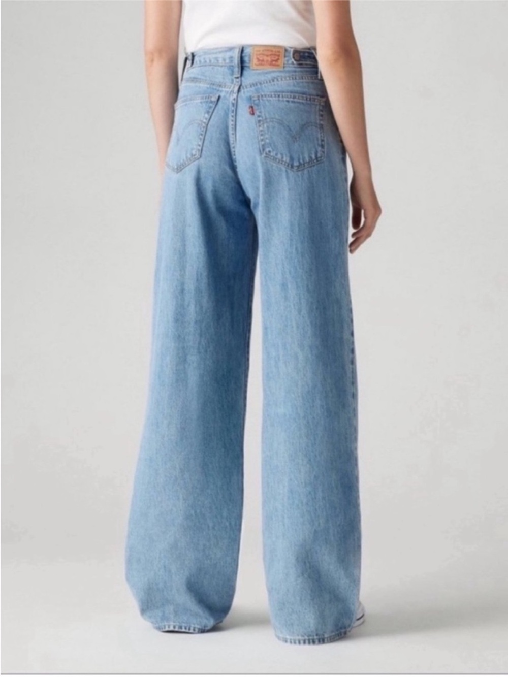 Levi's Wide Leg High-Rise Cinch Jeans